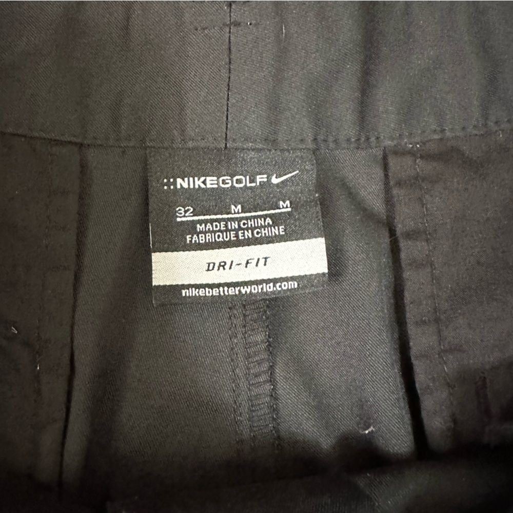 Nike Dri Fit Tech Golf Shorts navyEmbroidered Swoosh Sz 32 medium - Picture 3 of 5